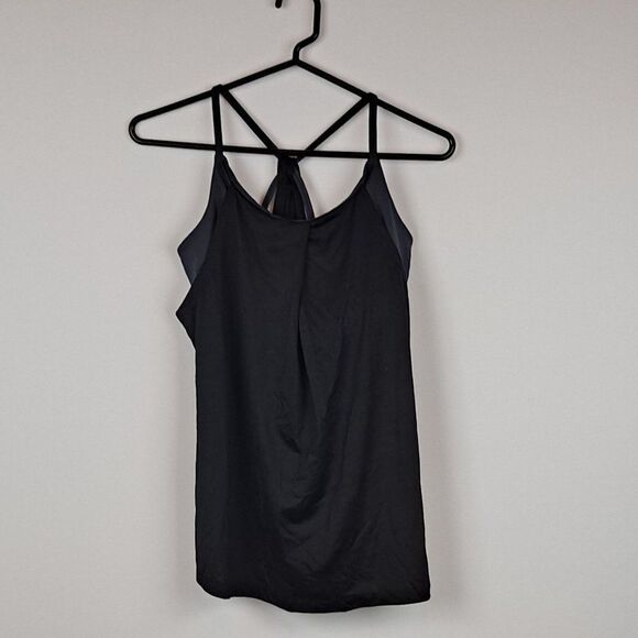 Ladies Active top NWOT - Picture 1 of 7